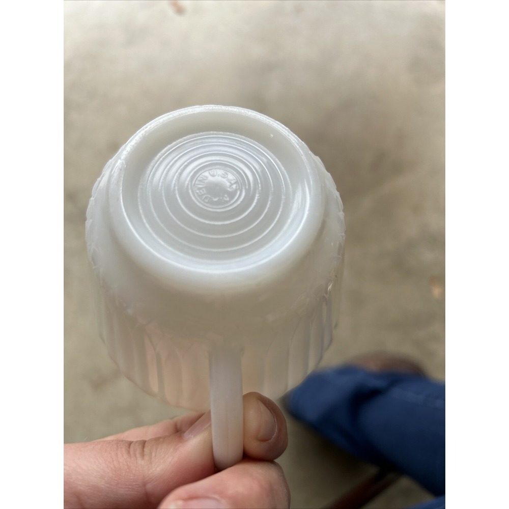 Vintage MacBeth-Evans Monax Petalware White Milk Glass 3 Piece set - Picture 13 of 16